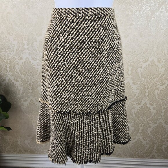J Crew Size 2 A-line Tweed Skirt Black Cream Gold Metallic Raw Edge Detail Wool - Picture 1 of 10